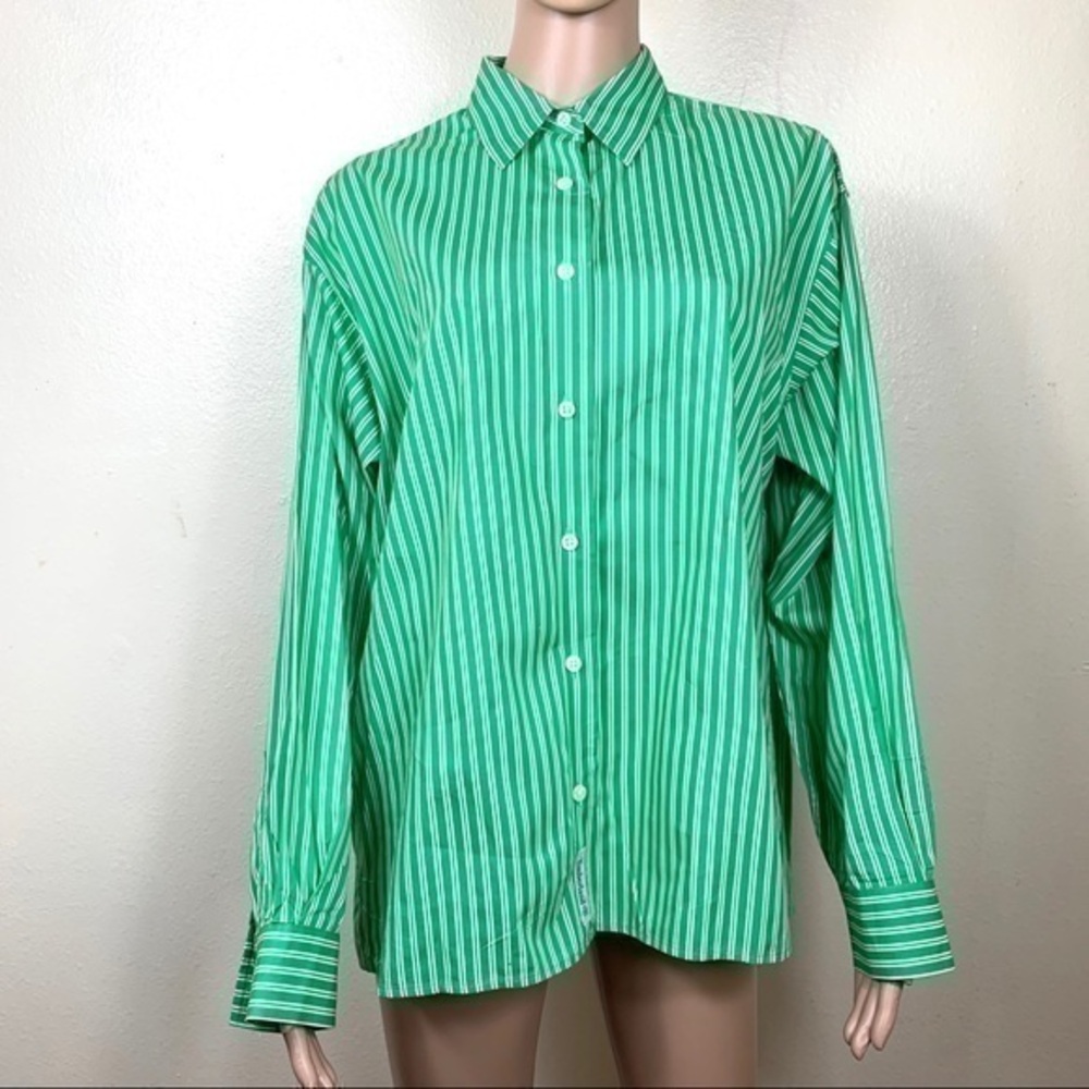 Timberlands Women’s top shirt green striped Sz M